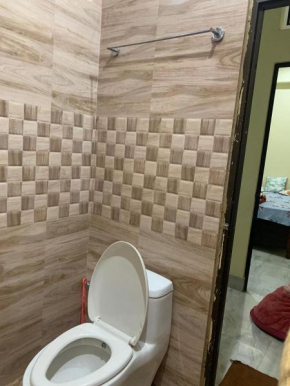 Yuvraj Paying Guest House